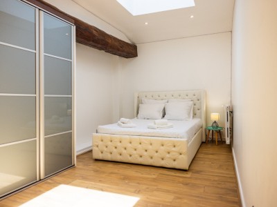 PROPRIETE A VENDRE - TOURNUS - 250 m2 - 599�000�&euro;