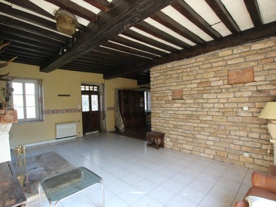 PROPRIETE A VENDRE - TOURNUS - 277 m2 - 429�000�&euro;