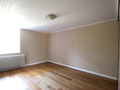PROPRIETE A VENDRE - TOURNUS - 89 m2 - 399 000 €