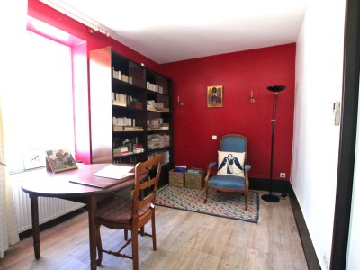 PROPRIETE A VENDRE - TOURNUS - 235 m2 - 339 000 €