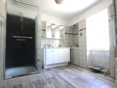 PROPRIETE A VENDRE - TOURNUS - 235 m2 - 339 000 €
