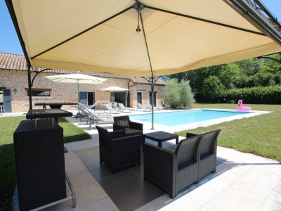 PROPRIETE A VENDRE - TOURNUS - 338 m2 - 845 000 €