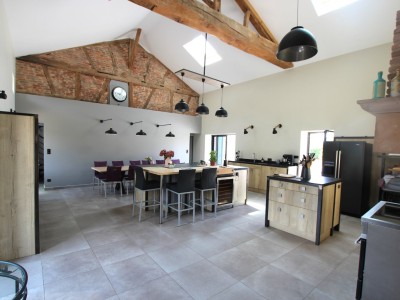 PROPRIETE A VENDRE - TOURNUS - 338 m2 - 845 000 €