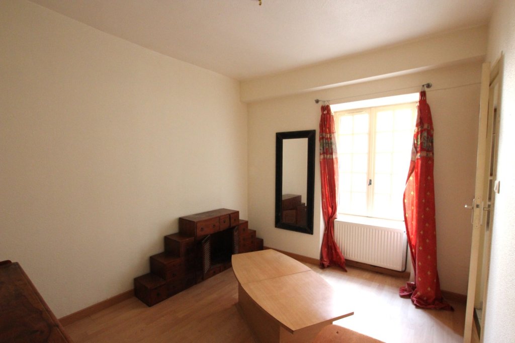 APPARTEMENT T1 - TOURNUS - 41 m2 - VENDU