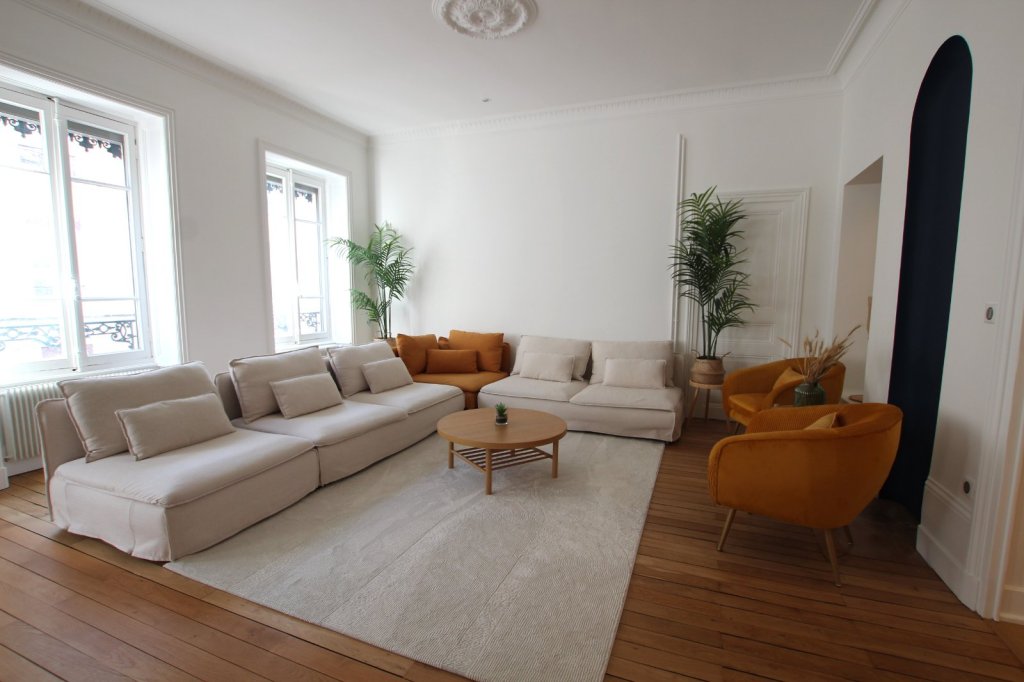 APPARTEMENT T4 - CHALON SUR SAONE - 145 m2 - VENDU