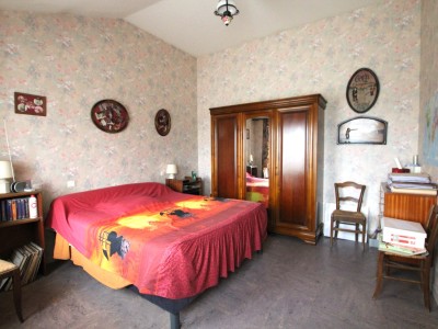 APPARTEMENT T4 - ASCENSEUR- VUE SAONE A VENDRE - TOURNUS - 115.04 m2 - 224000 €