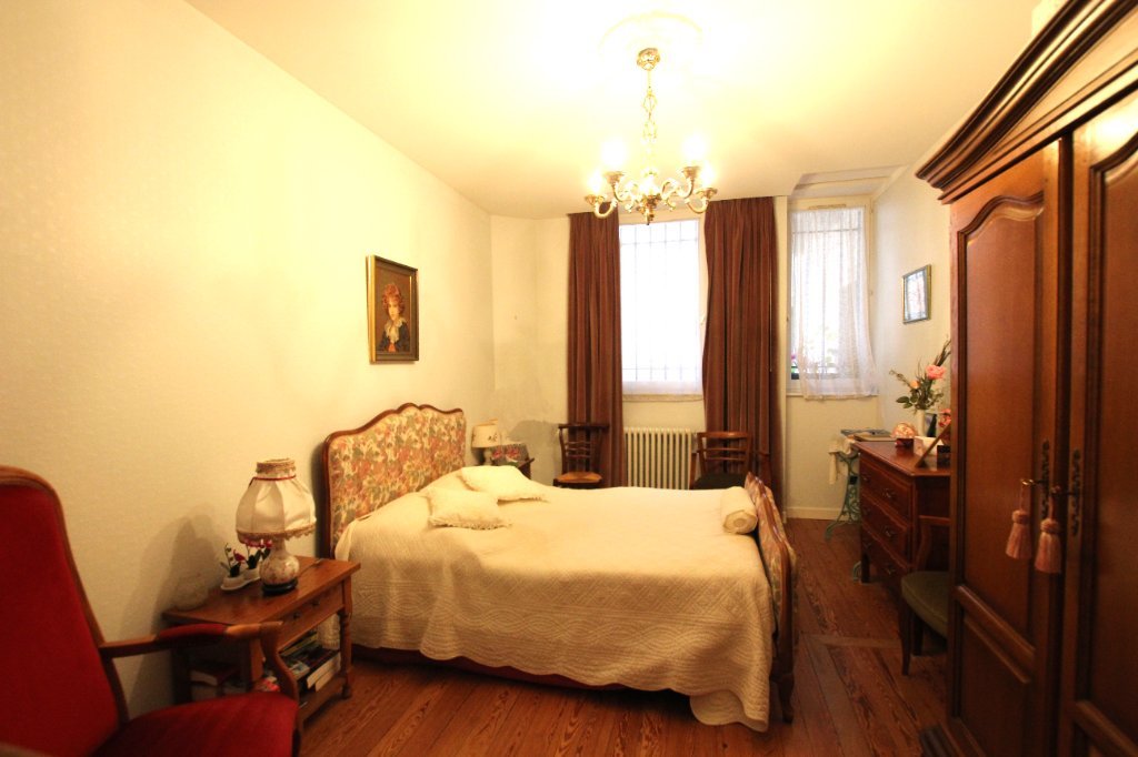 APPARTEMENT T4 - TOURNUS - 120 m2 - VENDU