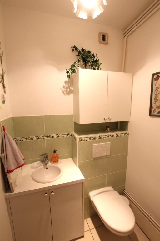 APPARTEMENT T4 - TOURNUS - 120 m2 - VENDU