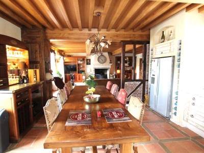 APPARTEMENT T4 A VENDRE - TOURNUS - 200 m2 - 350�000�&euro;