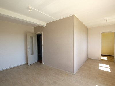 APPARTEMENT T4 A VENDRE - TOURNUS - 68.29 m2 - 72 000 &euro;