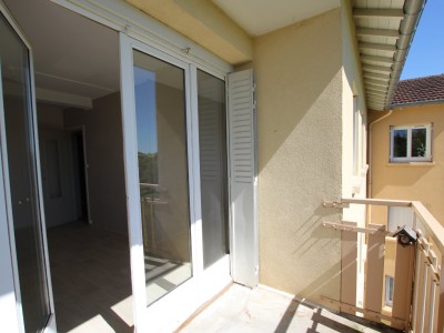 APPARTEMENT T4 A VENDRE - TOURNUS - 68.29 m2 - 72 000 &euro;