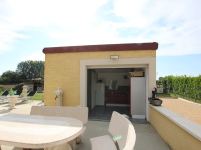 MAISON MODERNE DE PLAIN-PIED A VENDRE - SIMANDRE - 167 m2 - 329000 €