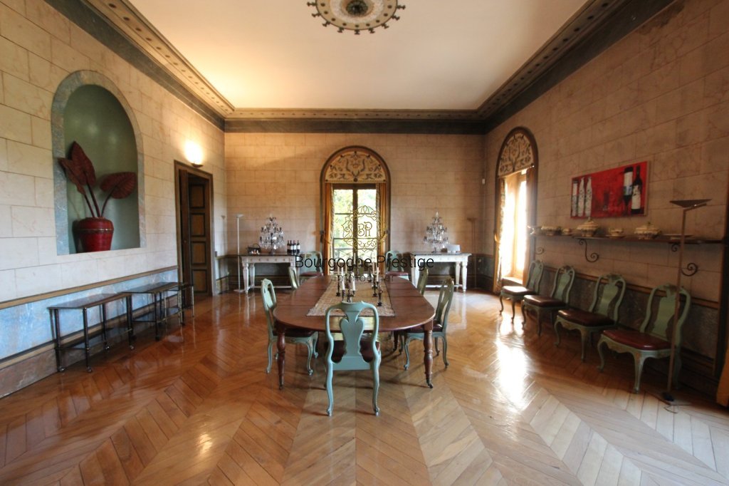 CHATEAU A VENDRE - TOURNUS - 1316 m2 - 2 900 000 &euro;