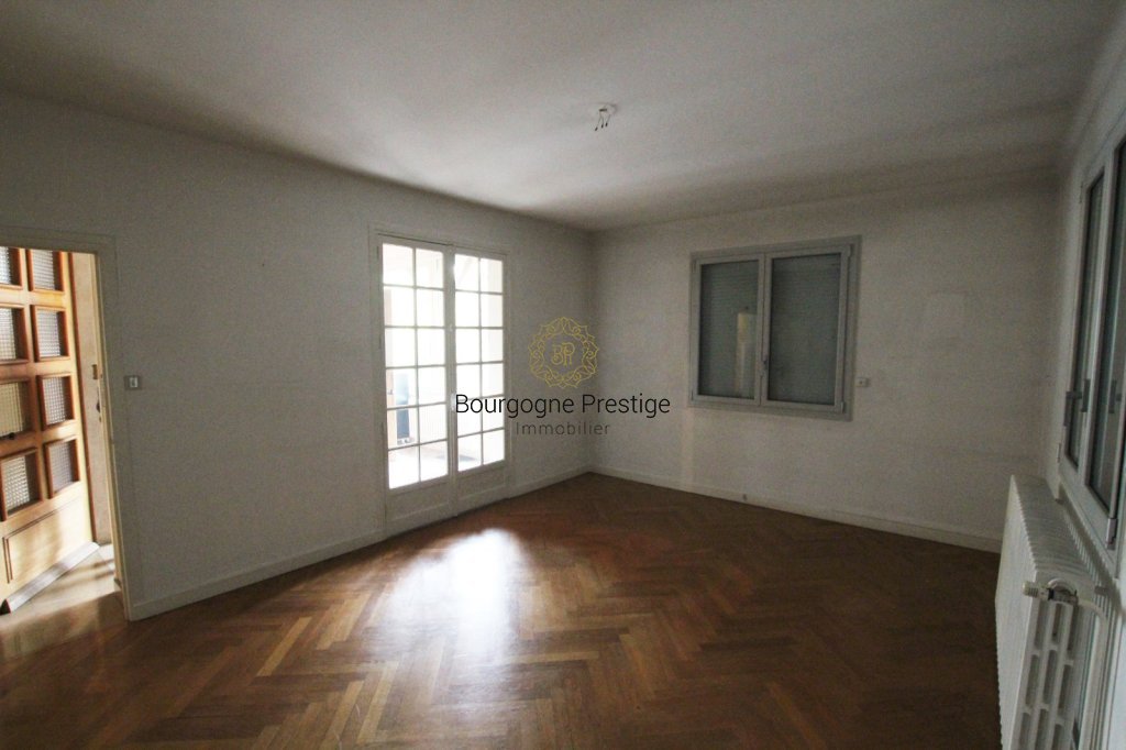 LOCAL D ACTIVITE A VENDRE - SENNECEY LE GRAND - 2440 m2 - 620 000 &euro;