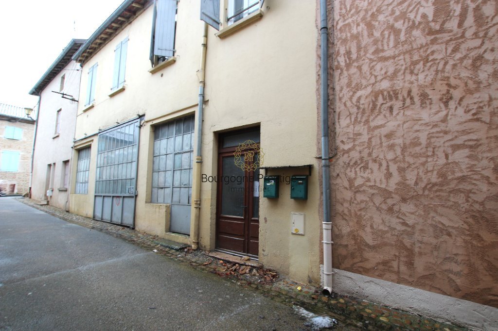 IMMEUBLE DE RAPPORT A VENDRE - TOURNUS - 162 m2 - 205�000�&euro;