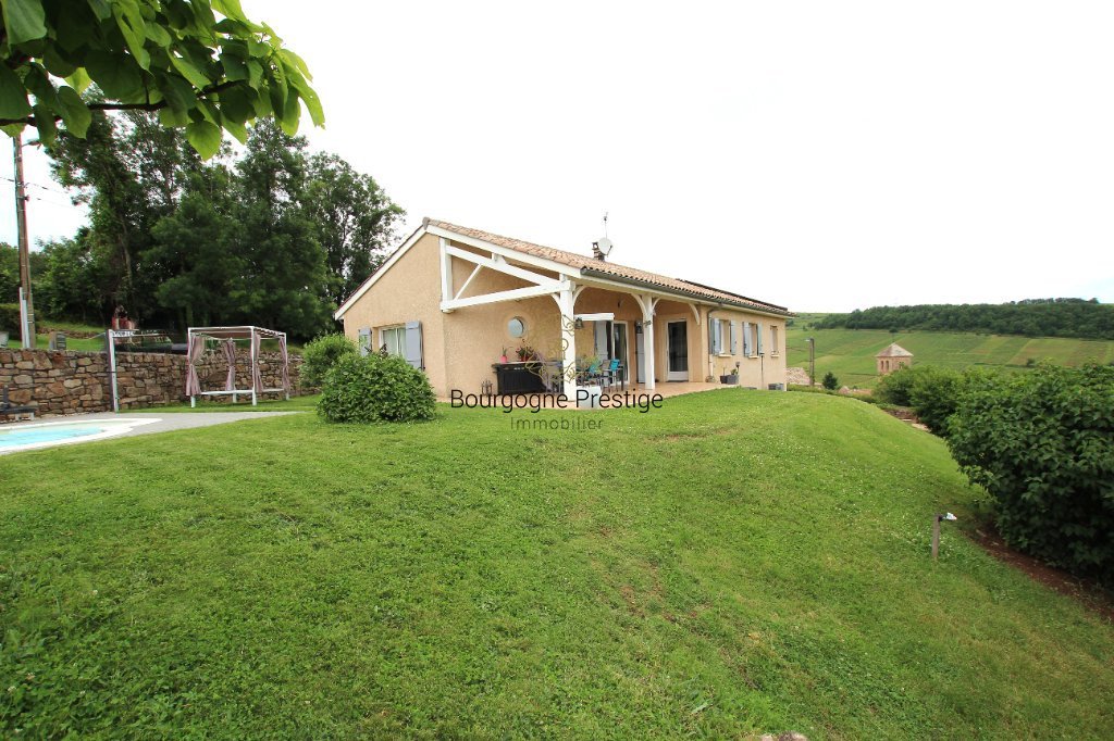 MAISON TRADITIONNELLE SUR SOUS-SOL AVEC PISCINE A VENDRE - CHASSELAS - 124 m2 - Prix : nous consulter