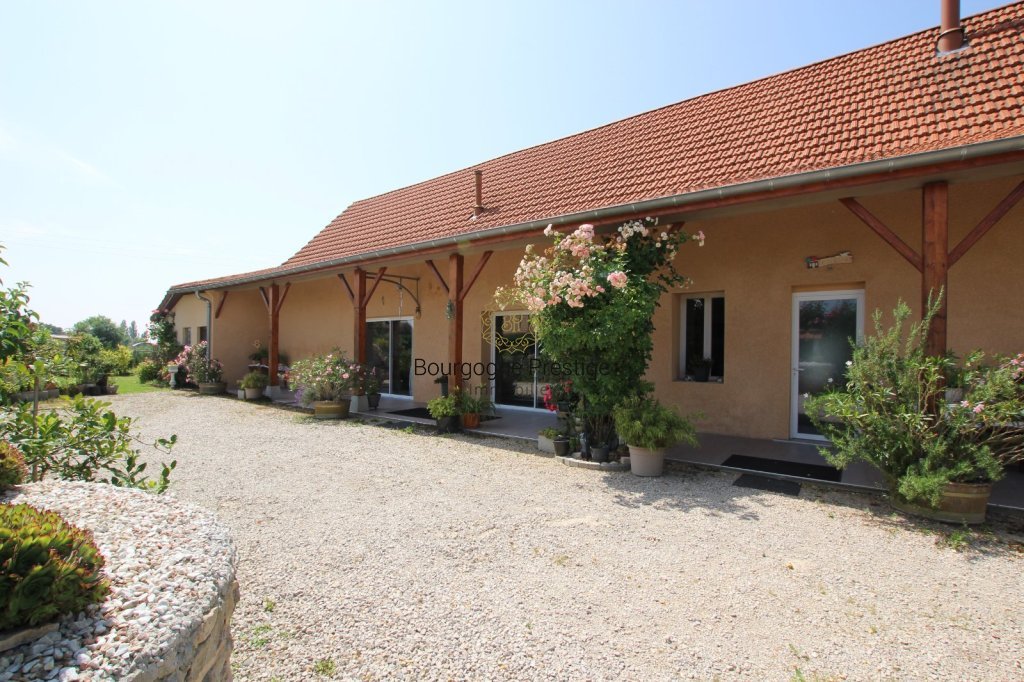 MAISON A VENDRE - CUISERY - 248 m2 - 319 000 &euro;