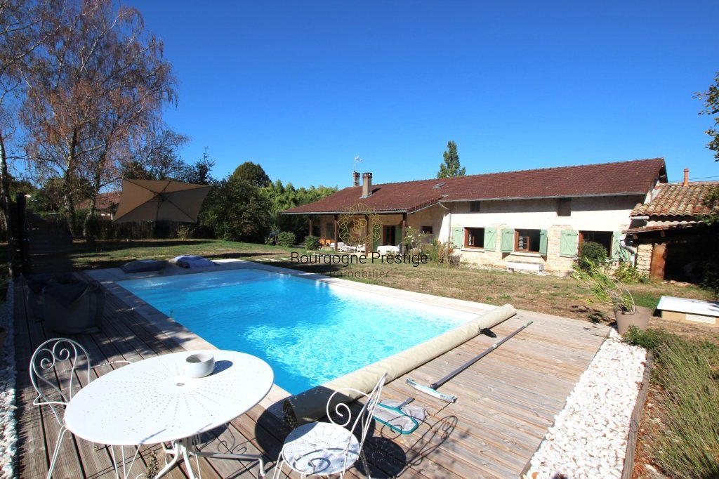 LONGERE A VENDRE - LA GENETE - 129 m2 - 335 000 &euro;