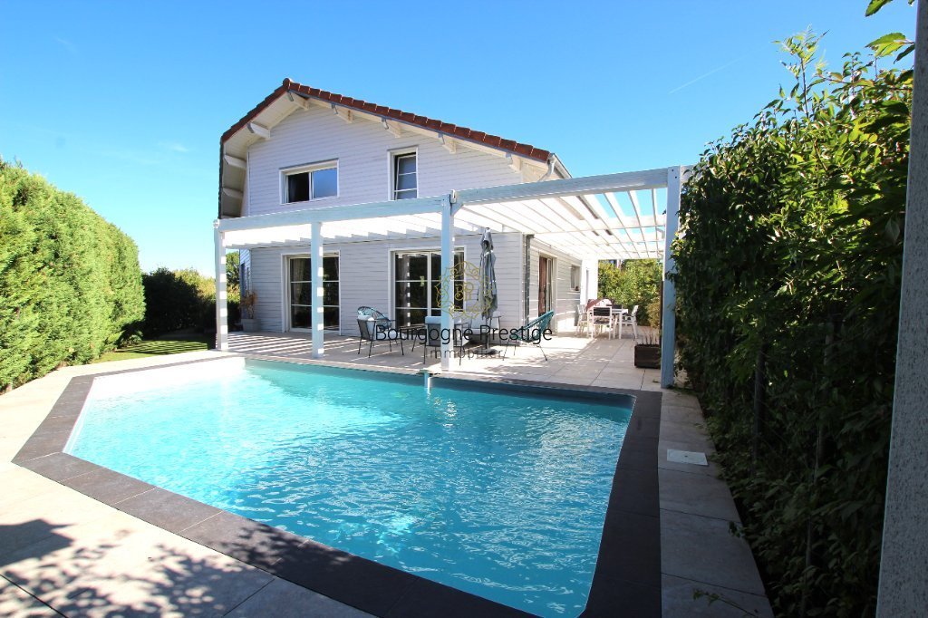 MAISON A VENDRE - MACON - 223 m2 - 589 000 &euro;