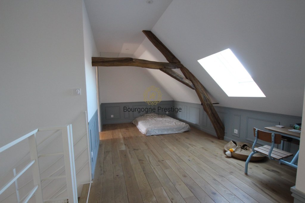 MAISON A VENDRE - SENNECEY LE GRAND - 162 m2 - 285 000 &euro;