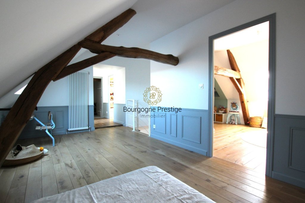 MAISON A VENDRE - SENNECEY LE GRAND - 162 m2 - 285 000 &euro;