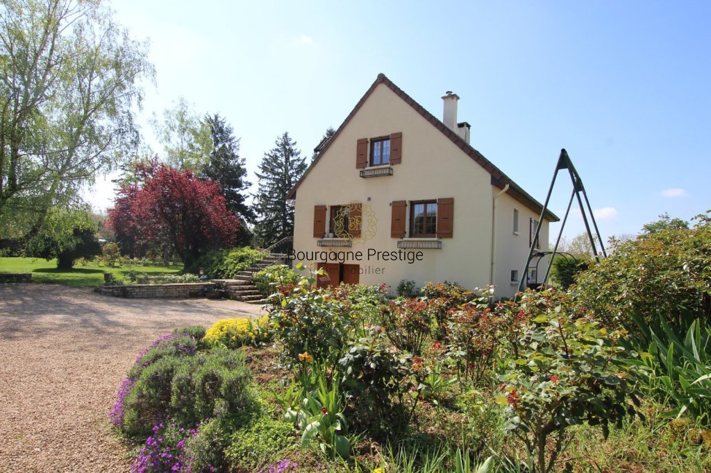 MAISON A VENDRE - SENNECEY LE GRAND - 151 m2 - 349 000 &euro;