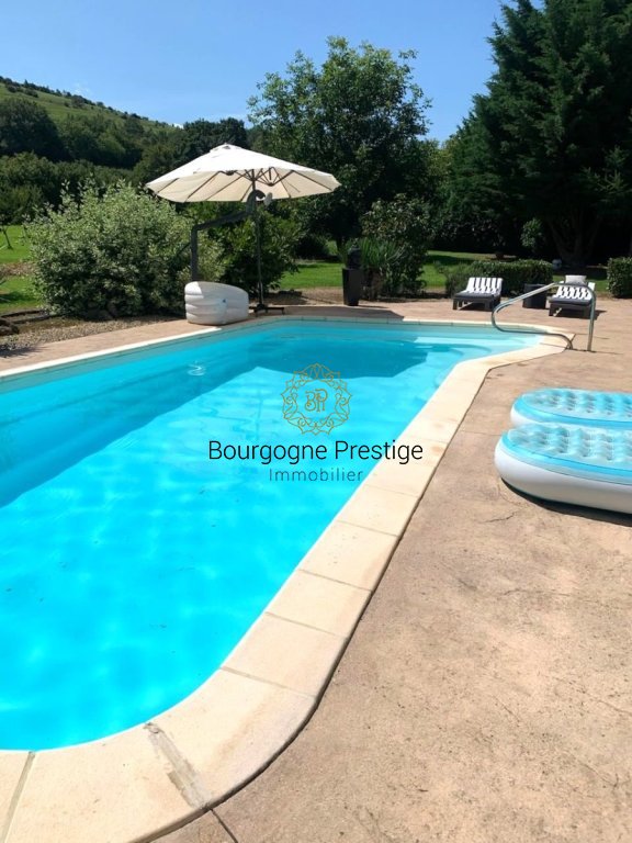 MAISON A VENDRE - ST GENGOUX LE NATIONAL - 202 m2 - 585 000 &euro;