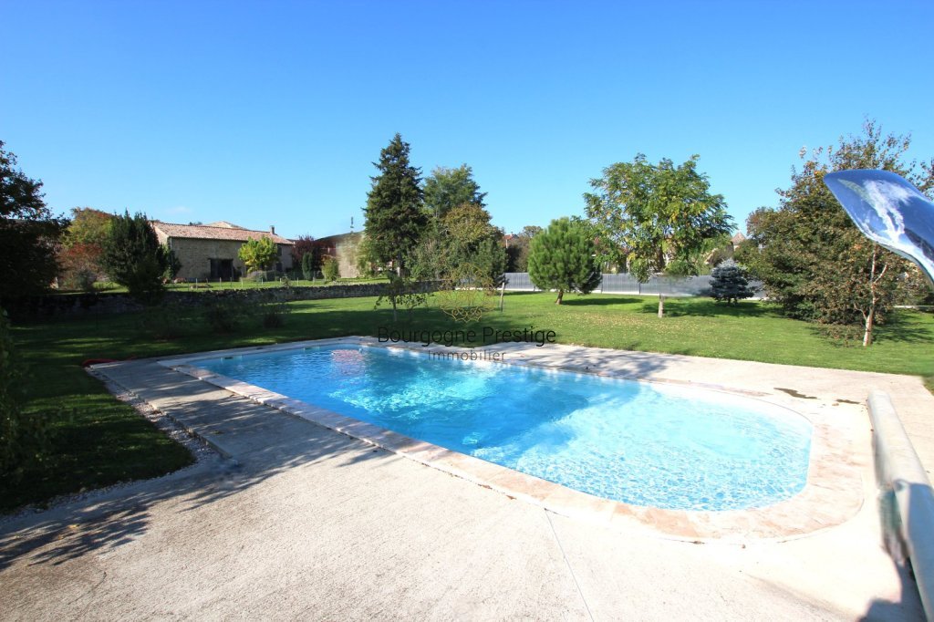 MAISON A VENDRE - TOURNUS - 221 m2 - 479 000 €