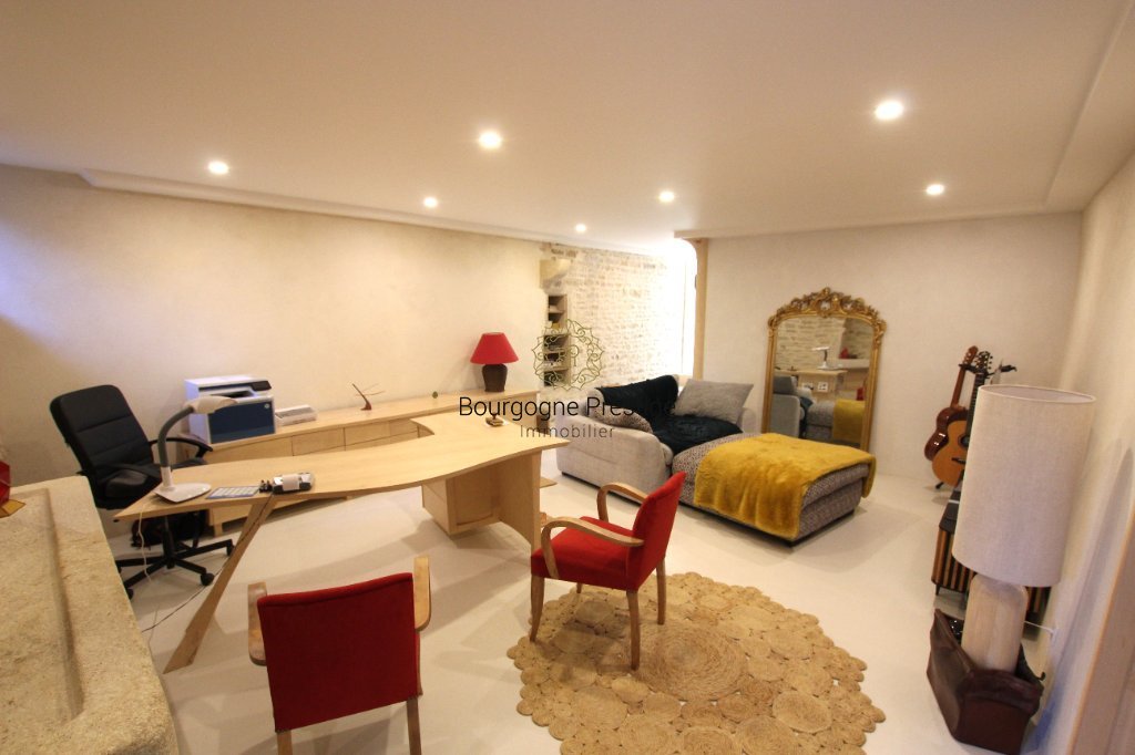 MAISON A VENDRE - TOURNUS - 221 m2 - 479 000 €