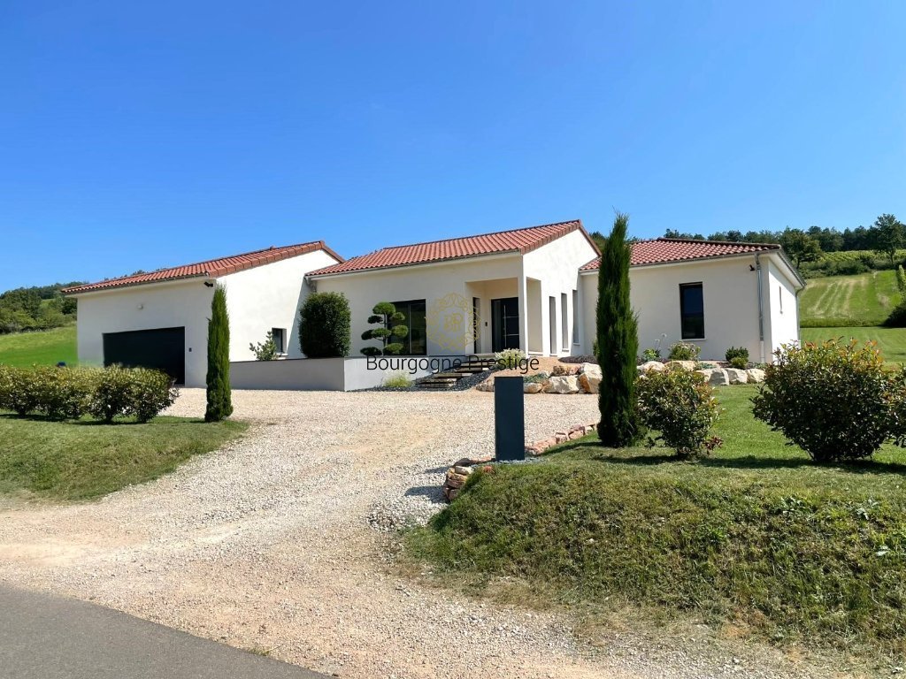 MAISON CONTEMPORAINE D ARCHITECTE AVEC PISCINE A VENDRE - TOURNUS - 169 m2 - 579�000�&euro;