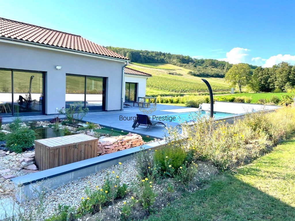 MAISON CONTEMPORAINE D ARCHITECTE AVEC PISCINE A VENDRE - TOURNUS - 169 m2 - 579�000�&euro;