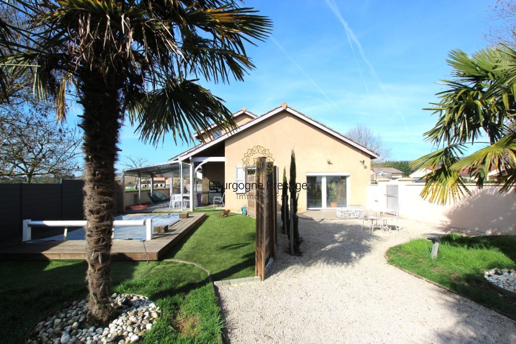 MAISON A VENDRE - TOURNUS - 135 m2 - 329�000�&euro;