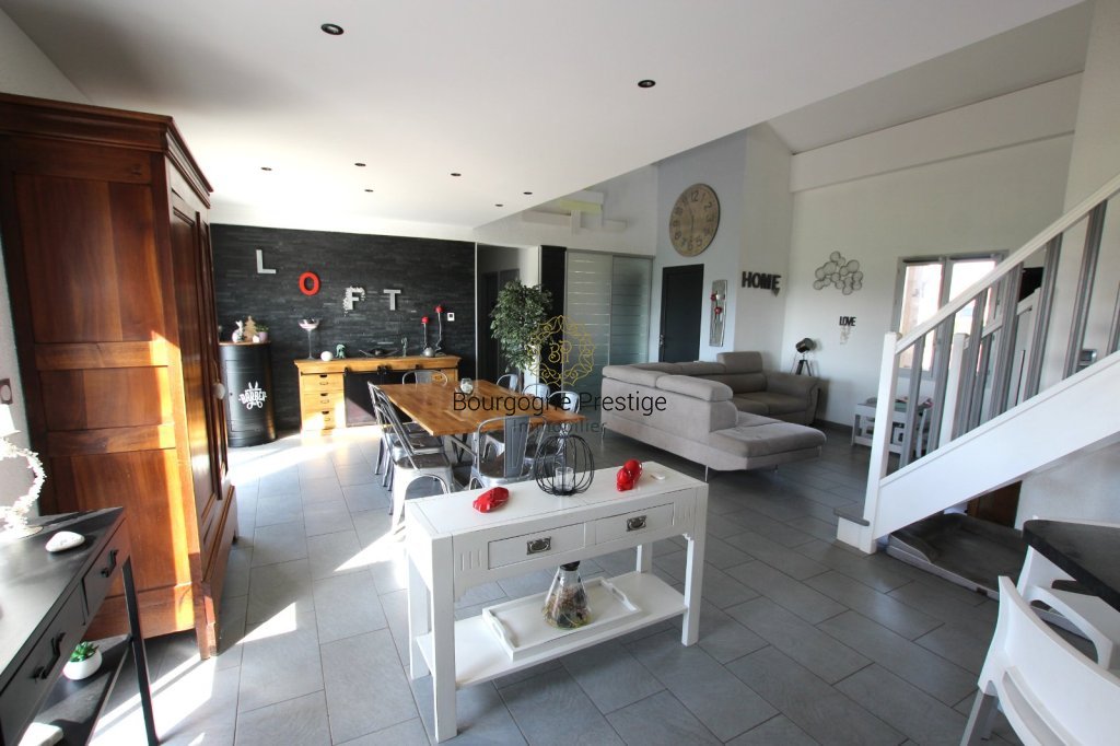 MAISON A VENDRE - TOURNUS - 135 m2 - 329�000�&euro;