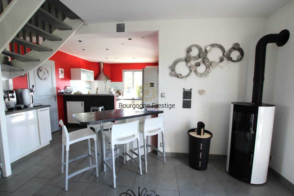 MAISON A VENDRE - TOURNUS - 135 m2 - 329�000�&euro;