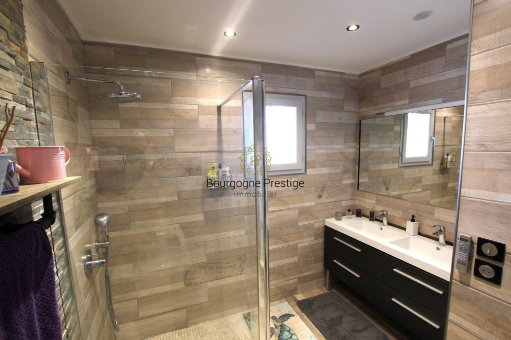 MAISON A VENDRE - TOURNUS - 135 m2 - 329�000�&euro;