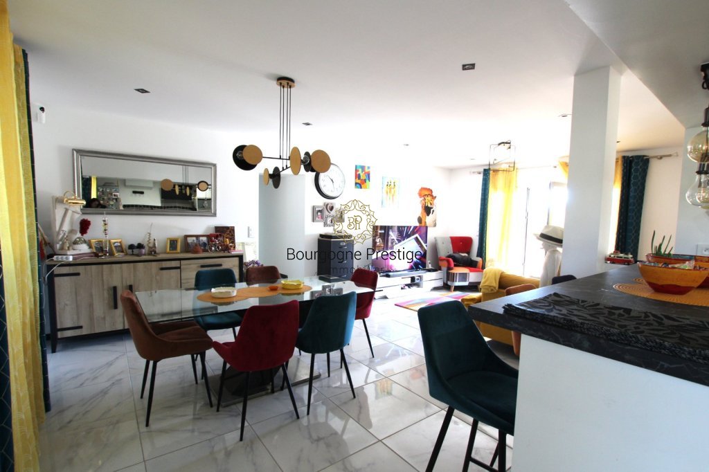 MAISON A VENDRE - TOURNUS - 161 m2 - 279�000�&euro;