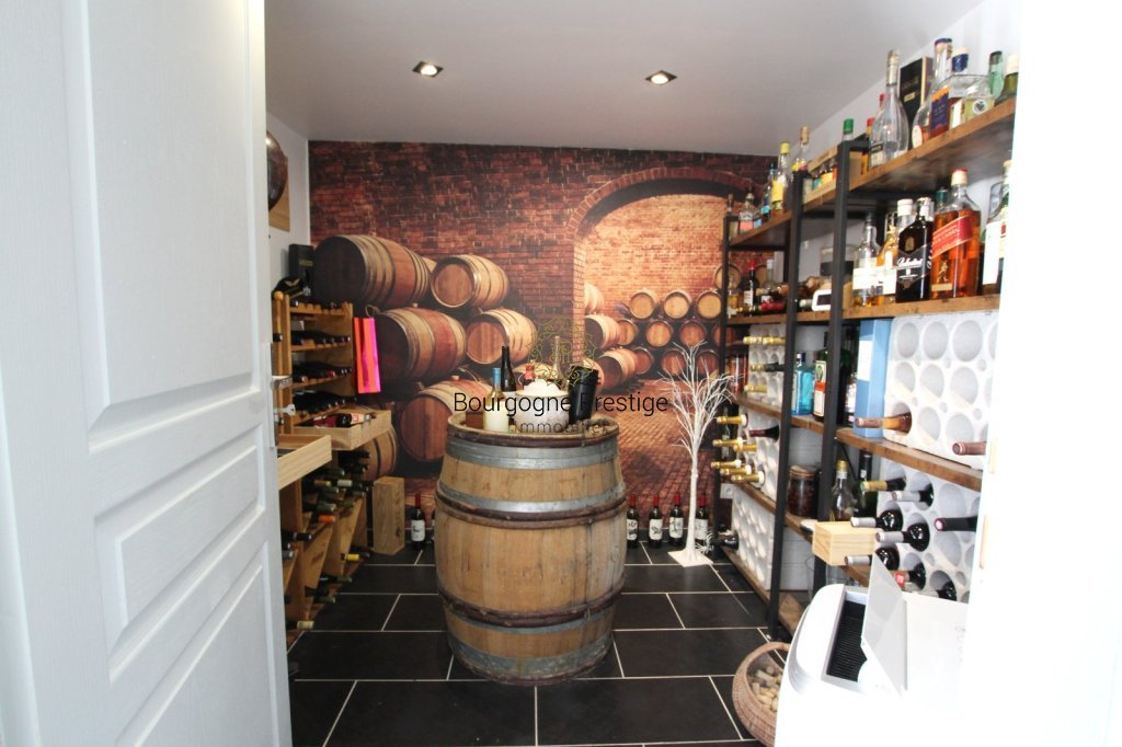 MAISON A VENDRE - TOURNUS - 161 m2 - 279�000�&euro;