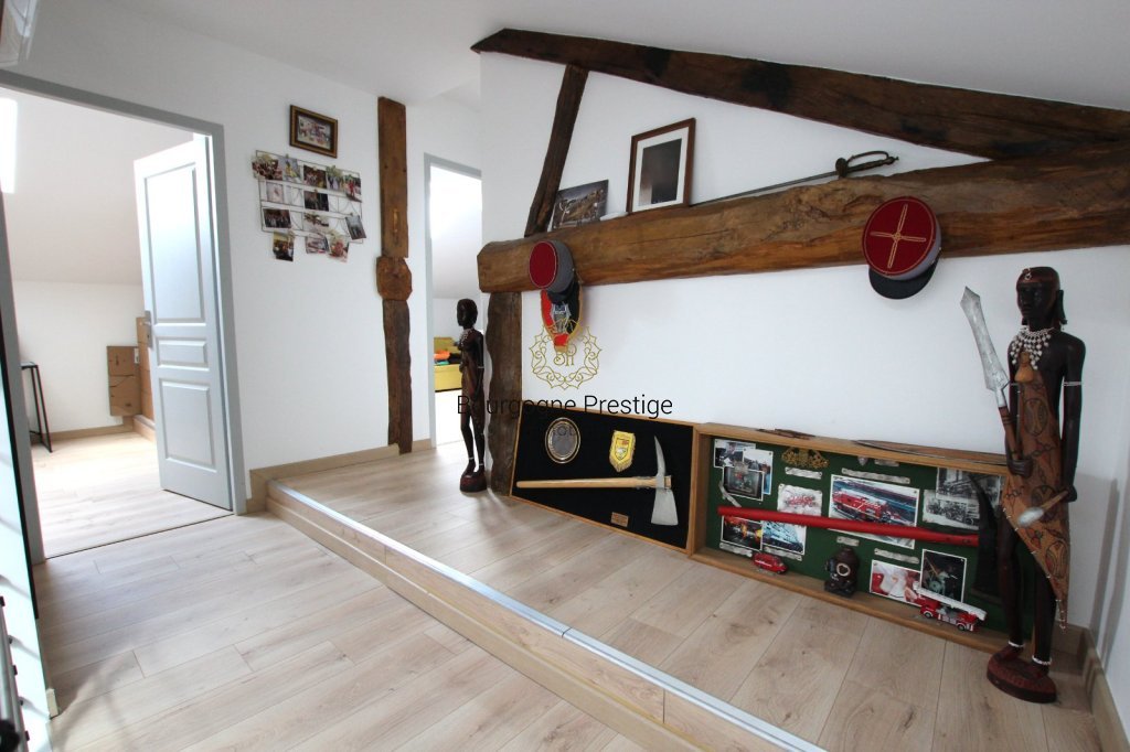 MAISON A VENDRE - TOURNUS - 161 m2 - 279�000�&euro;