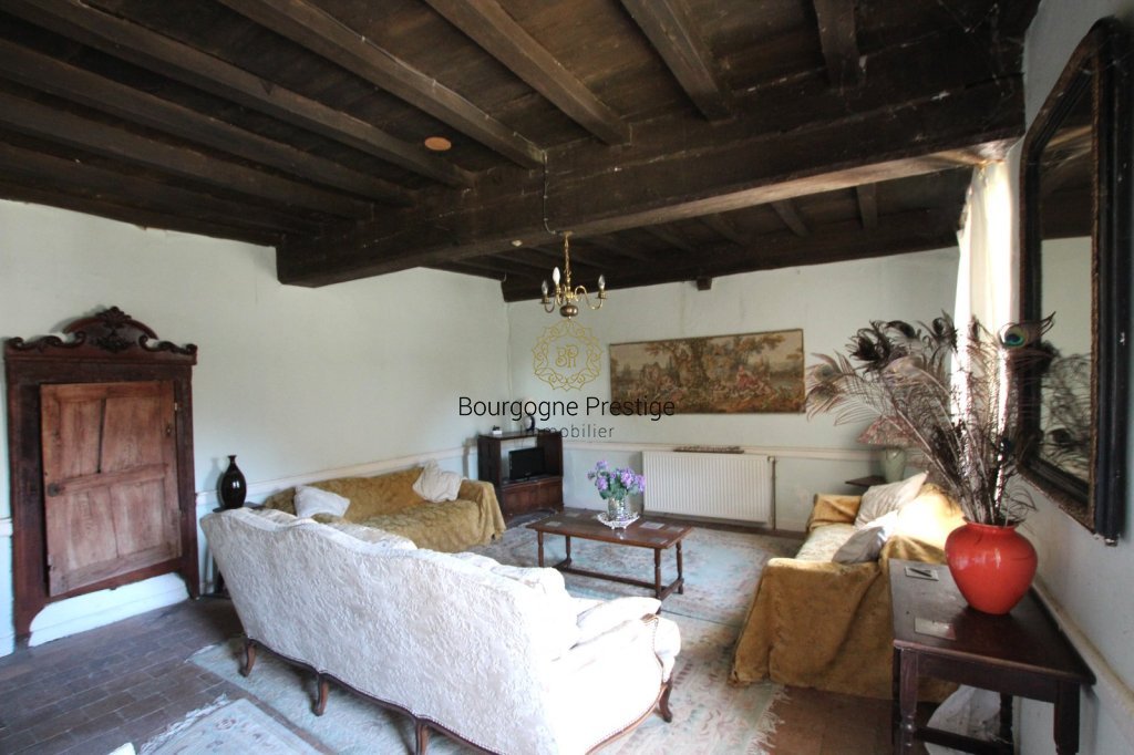 MAISON A VENDRE - TOURNUS - 320 m2 - 213 000 &euro;