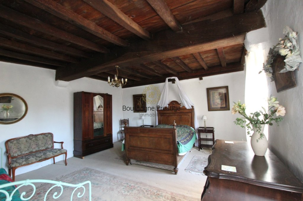 MAISON A VENDRE - TOURNUS - 320 m2 - 213 000 &euro;