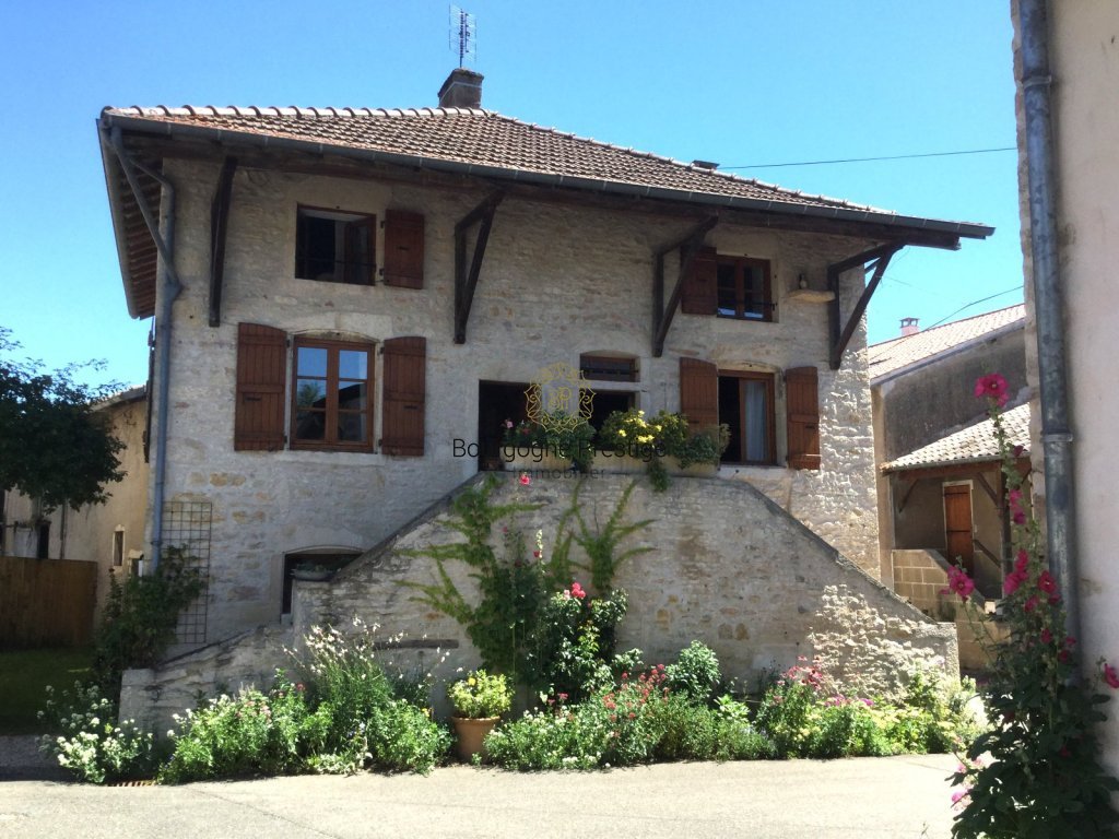 MAISON A VENDRE - TOURNUS - 185 m2 - 259 000 &euro;