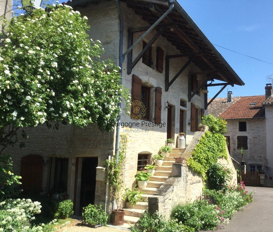 MAISON A VENDRE - TOURNUS - 185 m2 - 259 000 &euro;