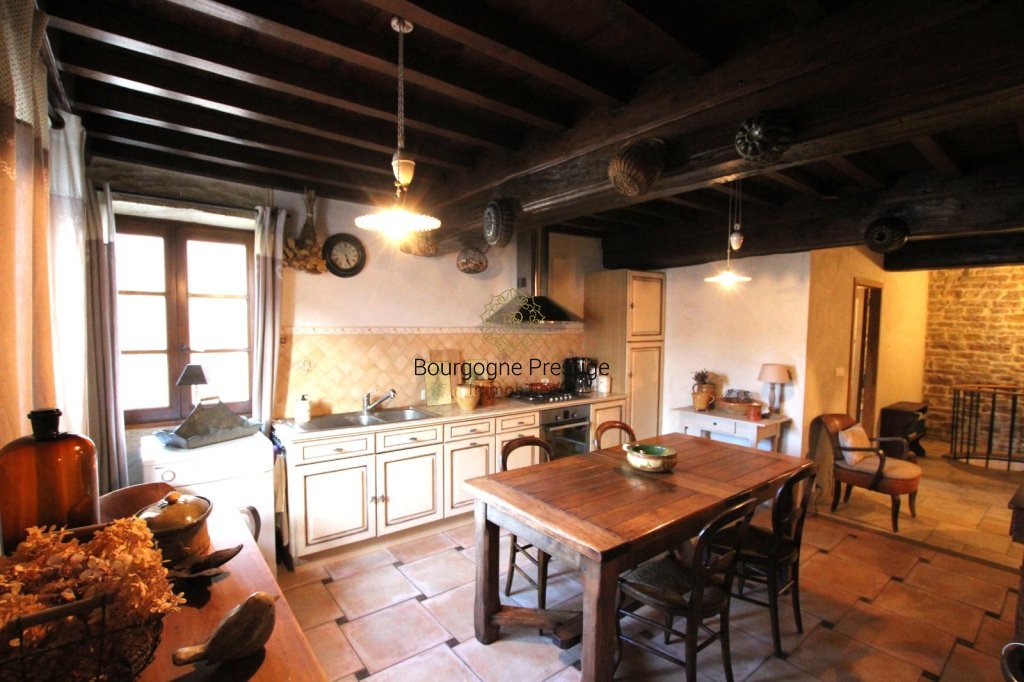 MAISON A VENDRE - TOURNUS - 185 m2 - 259 000 &euro;