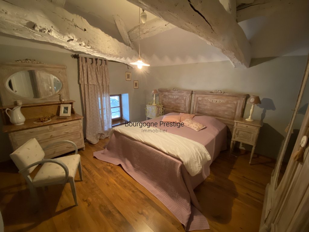 MAISON A VENDRE - TOURNUS - 185 m2 - 259 000 &euro;