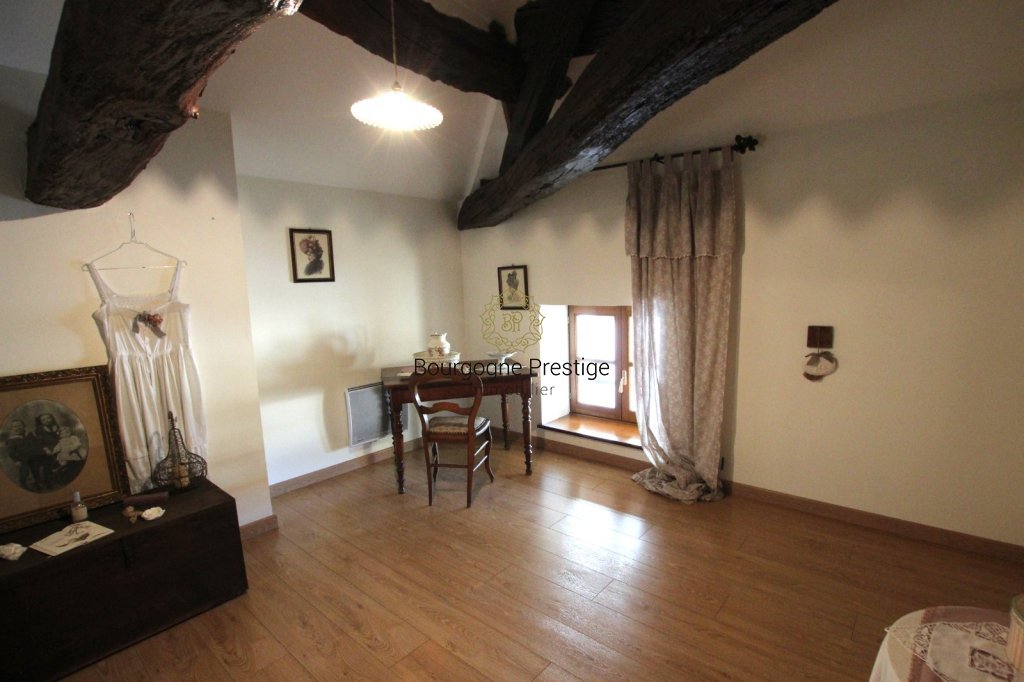 MAISON A VENDRE - TOURNUS - 185 m2 - 259 000 &euro;