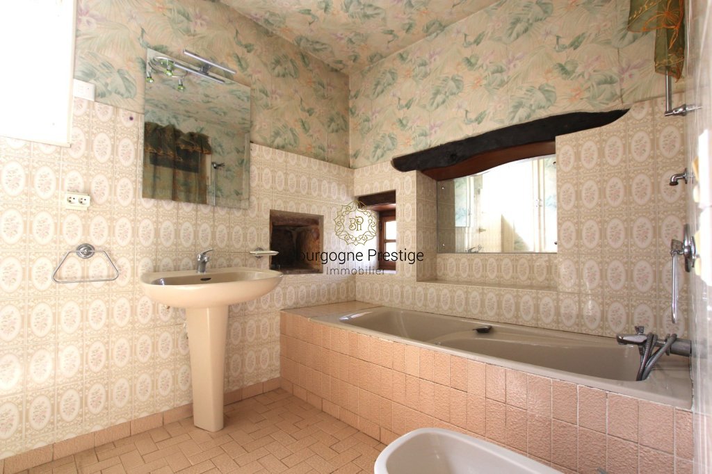 MAISON A VENDRE - TOURNUS - 107 m2 - 198 000 &euro;