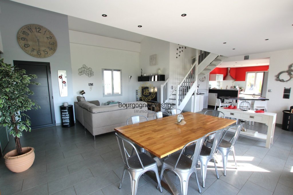 MAISON A VENDRE - TOURNUS - 135 m2 - 299 000 &euro;
