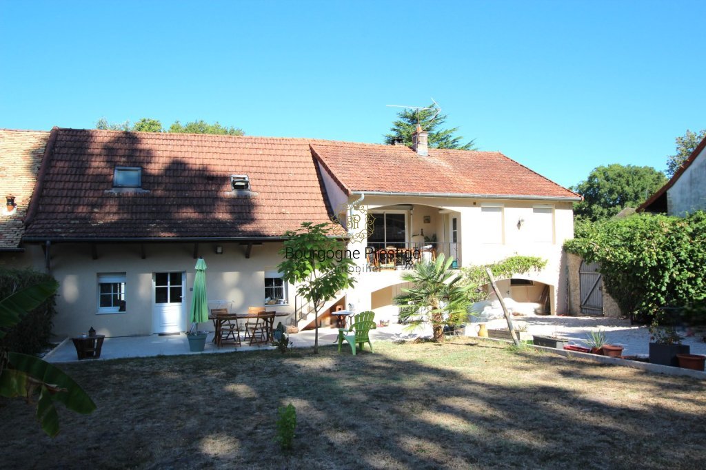 MAISON A VENDRE - TOURNUS - 112 m2 - 195 000 &euro;