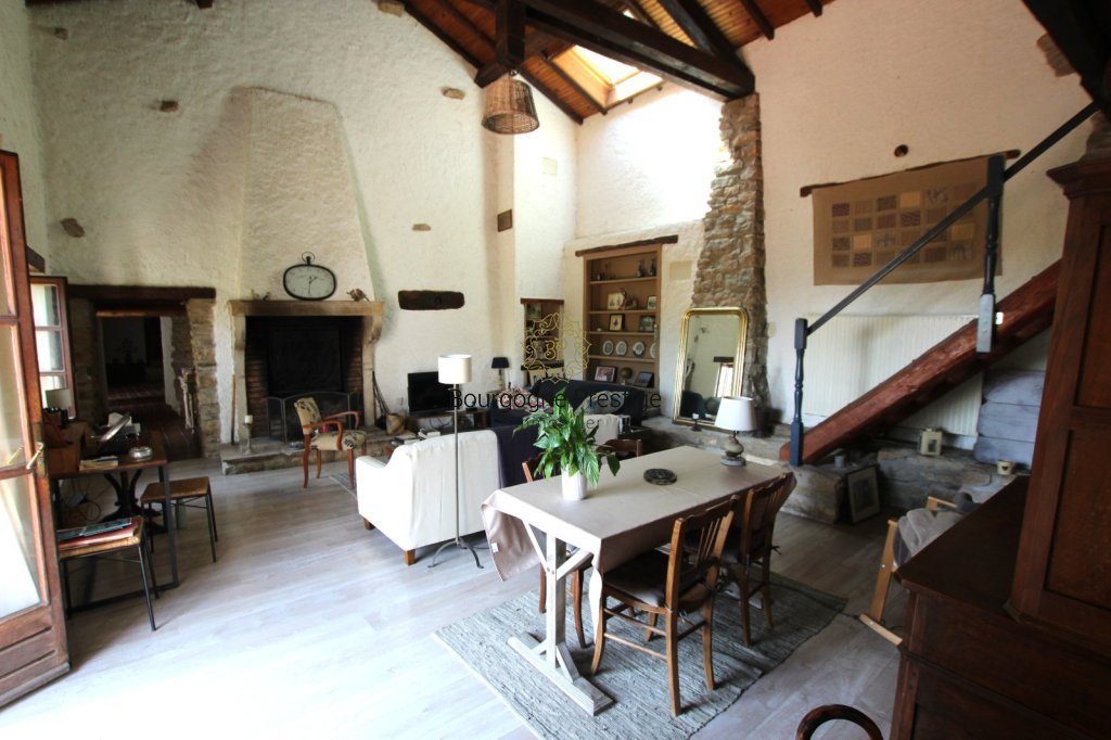 MAISON A VENDRE - TOURNUS - 231 m2 - 425 000 &euro;