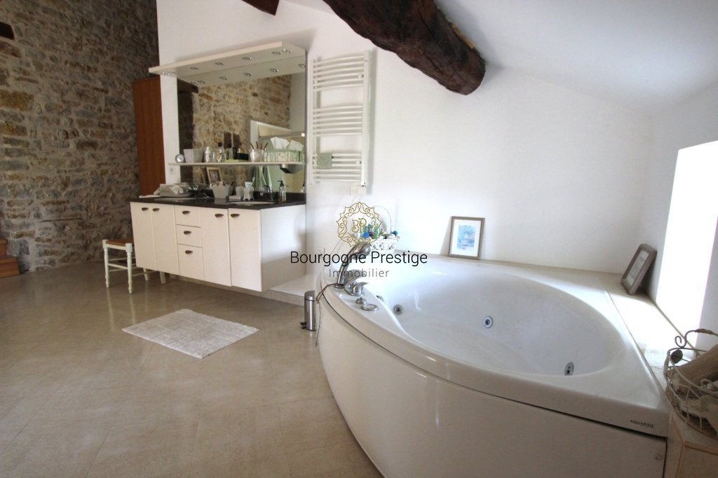MAISON A VENDRE - TOURNUS - 231 m2 - 425 000 &euro;